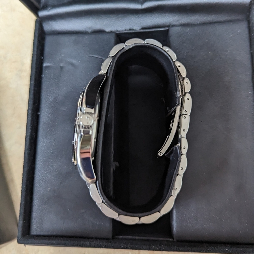 Movado watch - Picture 2 of 6
